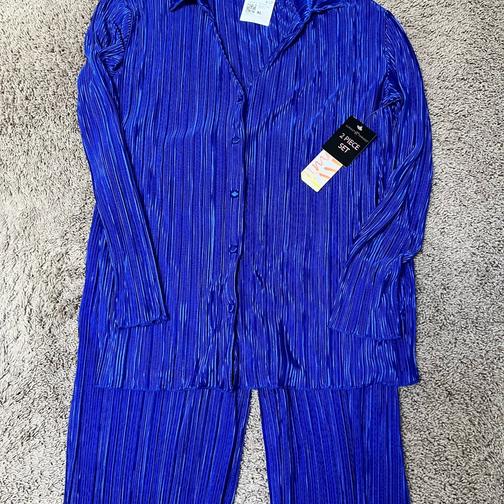 Forever 21 Vibrant Plisse Pant Set
